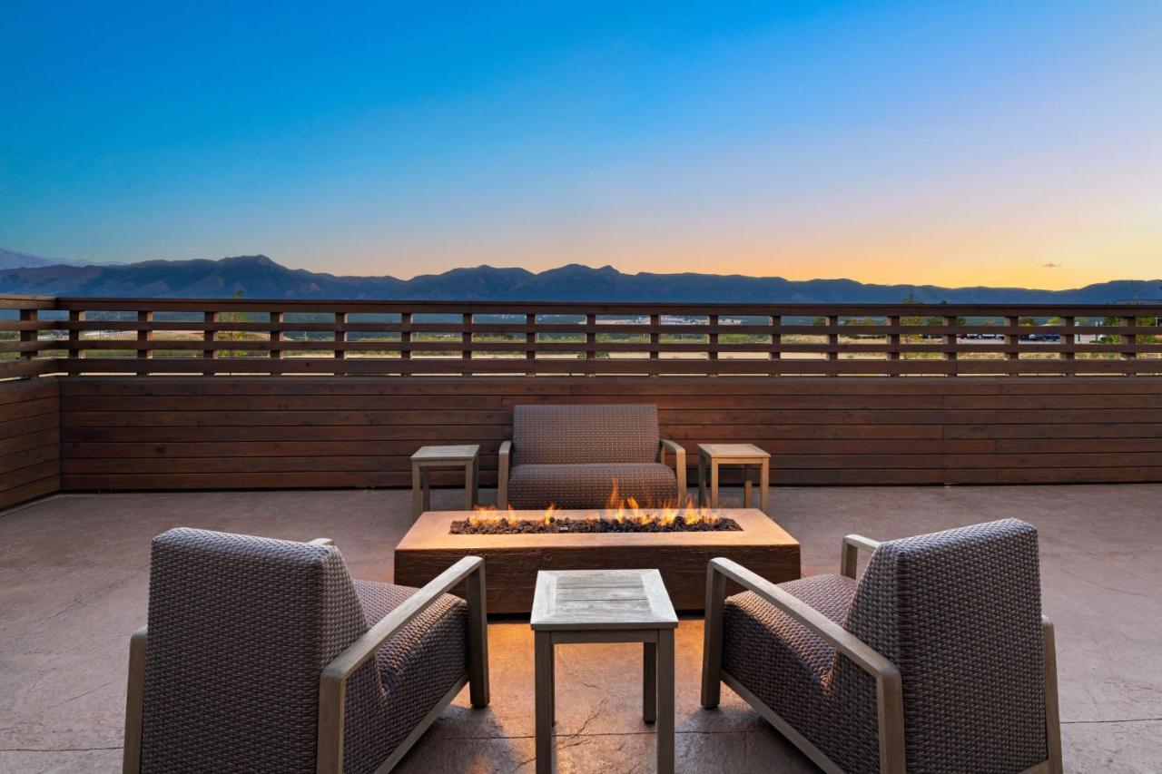 Courtyard By Marriott Colorado Springs North, Air Force Academy Hotell Exteriör bild